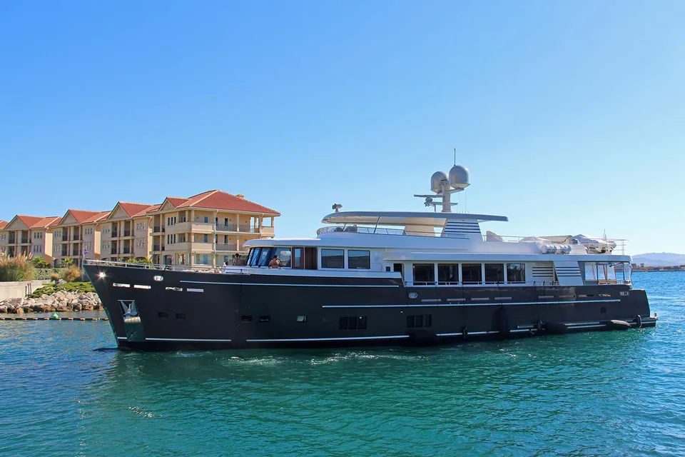 2025 Van der Valk Explorer 37M, photo 1
