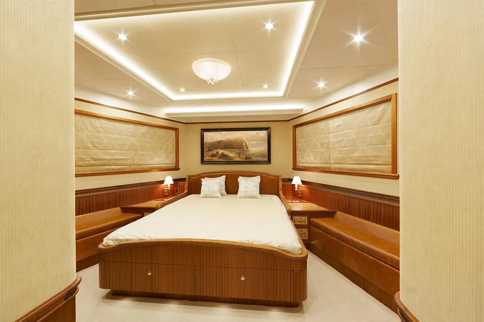 2025 Van der Valk Explorer 37M, photo 4