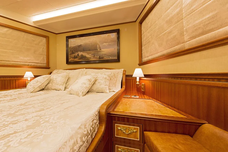 2025 Van der Valk Explorer 37M, photo 6