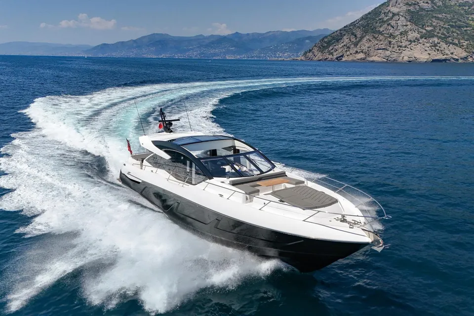 Heather Rose, 2022 Sunseeker Predator 74 XPS, photo 2