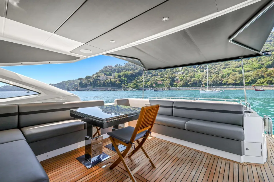 Heather Rose, 2022 Sunseeker Predator 74 XPS, photo 7