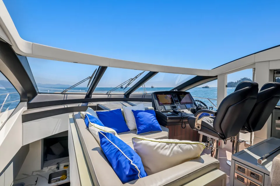Heather Rose, 2022 Sunseeker Predator 74 XPS, photo 10