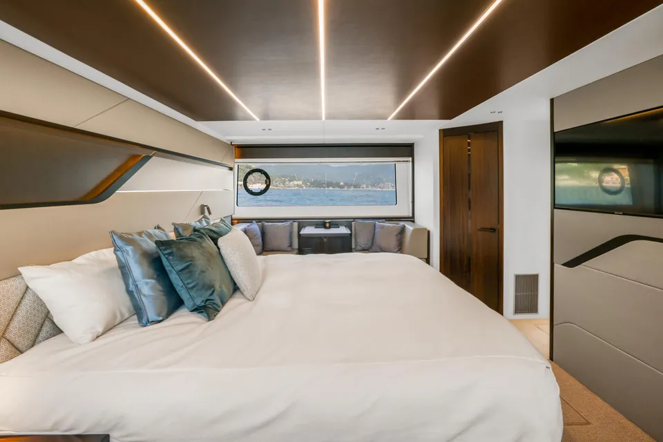Heather Rose, 2022 Sunseeker Predator 74 XPS, photo 14