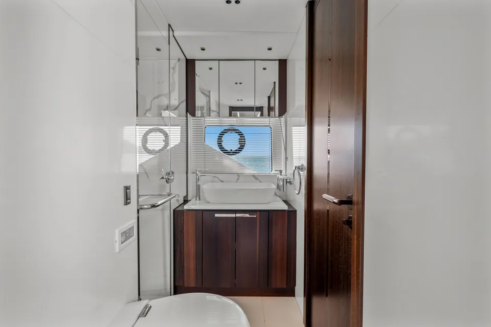 Heather Rose, 2022 Sunseeker Predator 74 XPS, photo 21