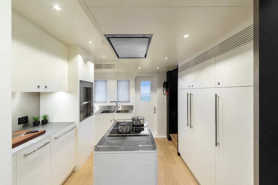 2025 Van der Valk Explorer 28M, photo 12