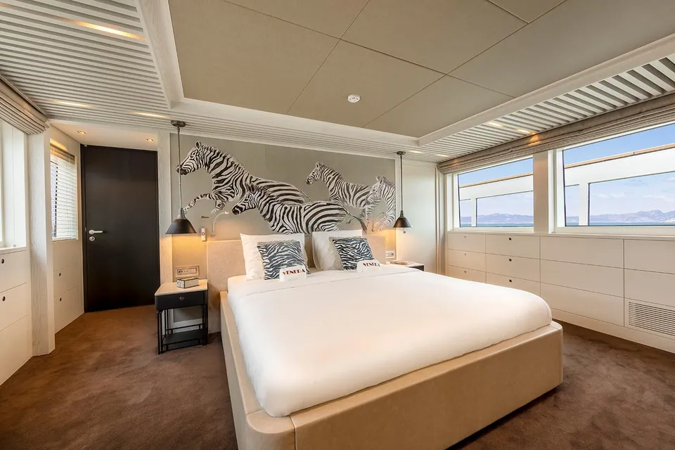 2025 Van der Valk Explorer 28M, photo 16