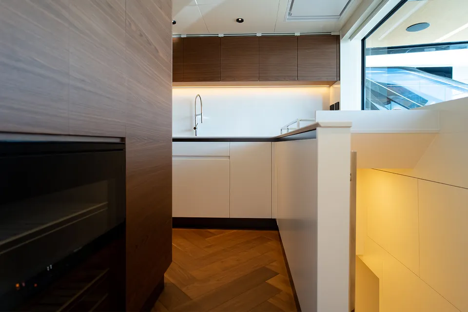 2026 Extra Yachts X90 Fast, photo 3
