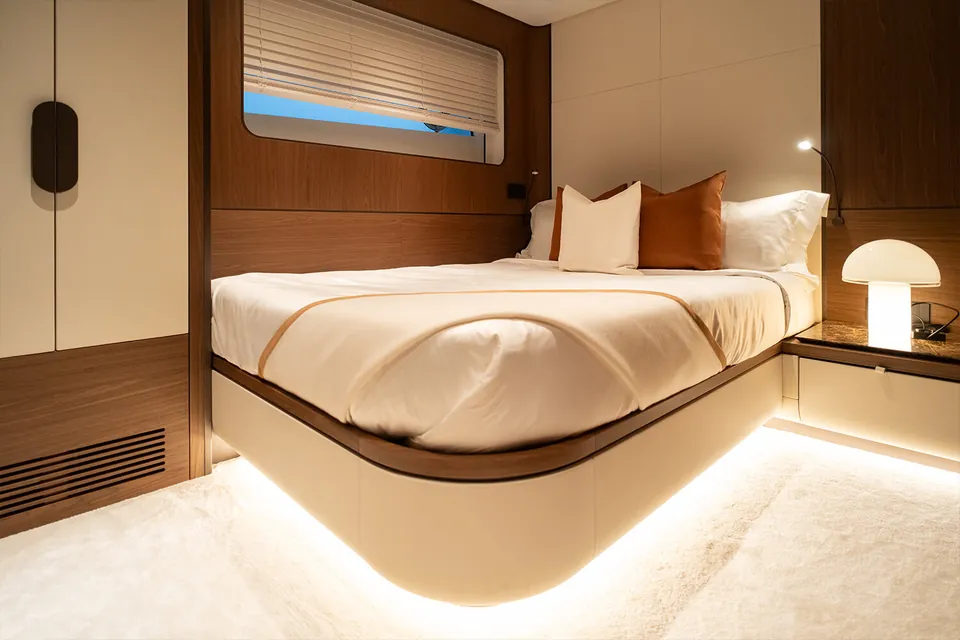 2026 Extra Yachts X90 Fast, photo 14