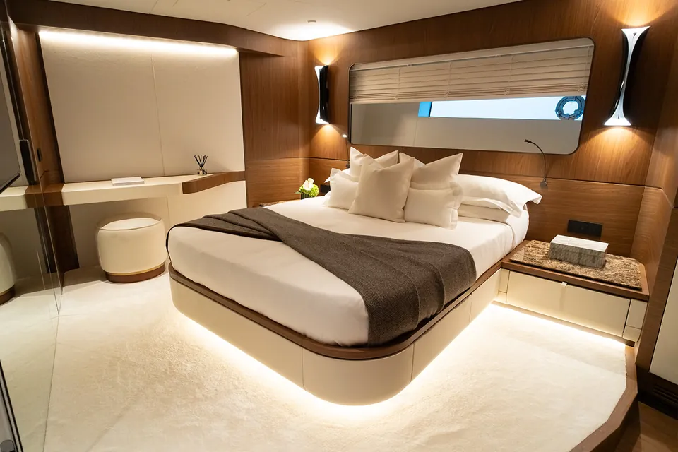 2026 Extra Yachts X90 Fast, photo 26