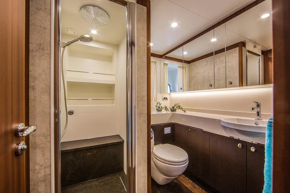 2025 Van der Valk Explorer 25M, photo 22