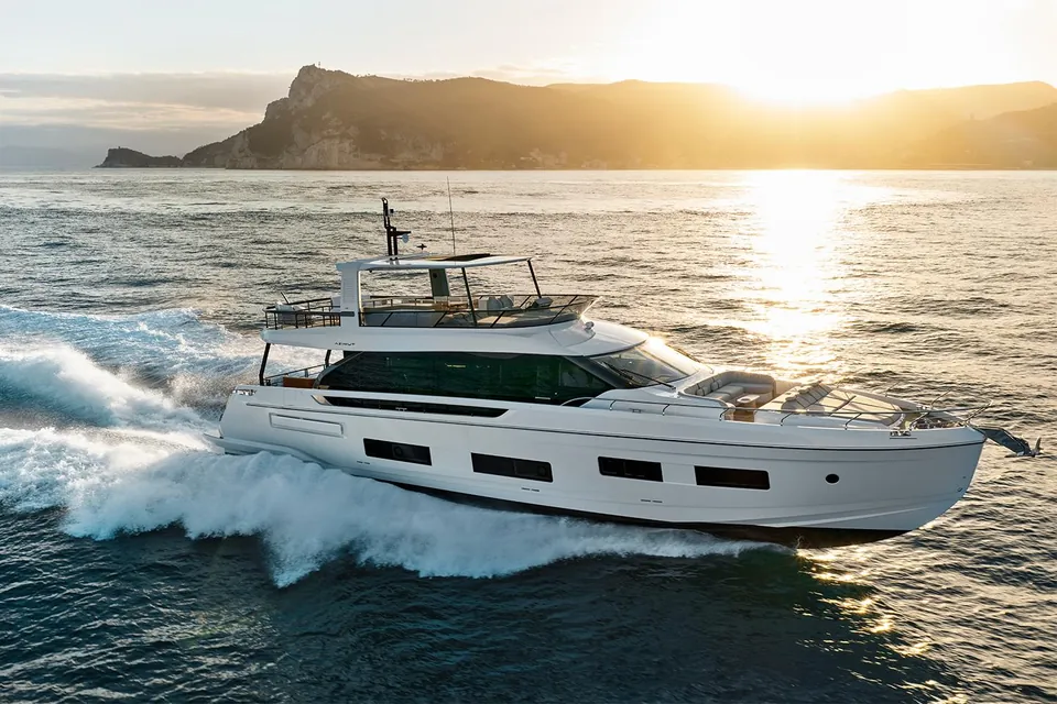 2026 Azimut 82, photo 1