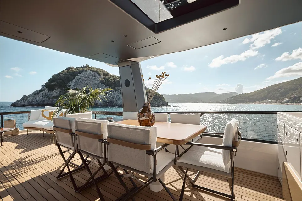 2026 Azimut 82, photo 6