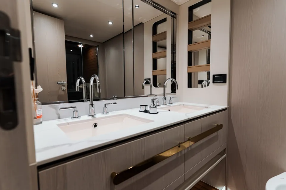 A-Force, 2021 Azimut Fly 78, photo 14
