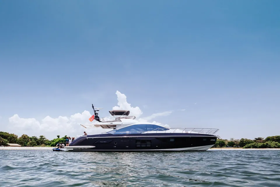 Sierra, 2021 Azimut S7, photo 2