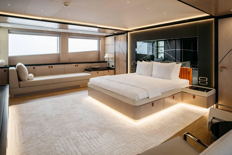 2029 Bering Yachts B145, photo 2