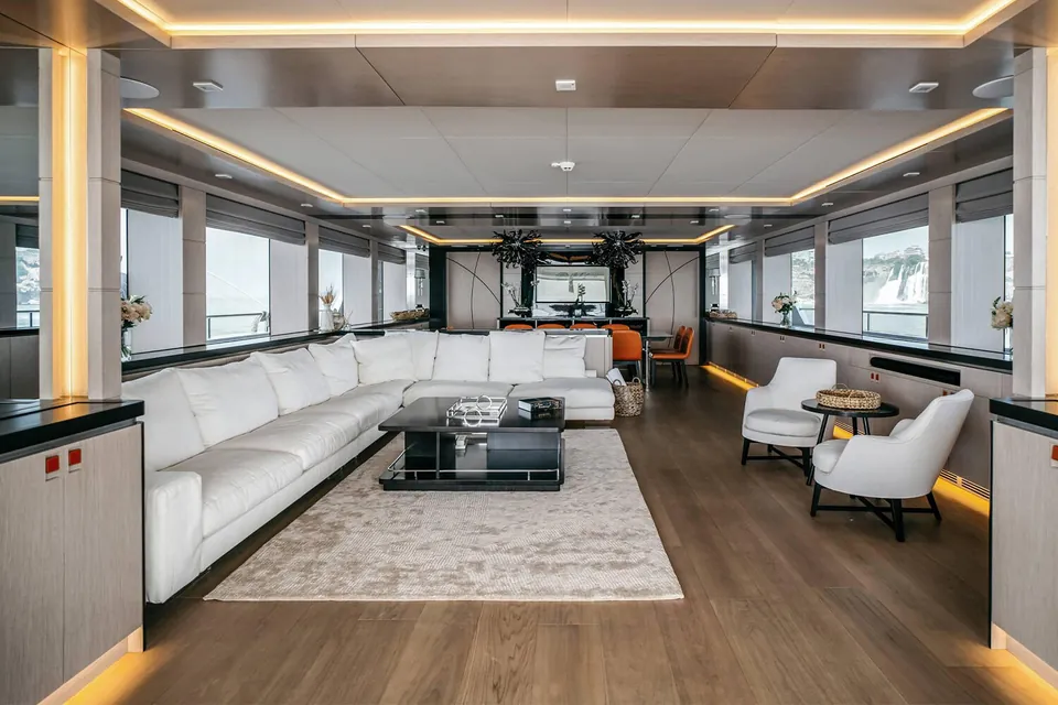 2029 Bering Yachts B145, photo 11