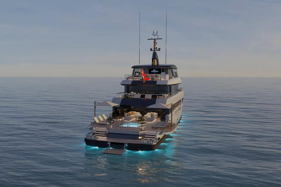 2029 Bering Yachts B130, photo 13
