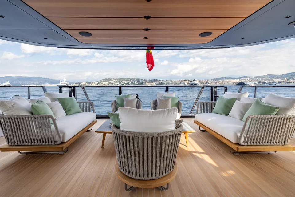 2027 Mangusta Oceano 39, photo 8