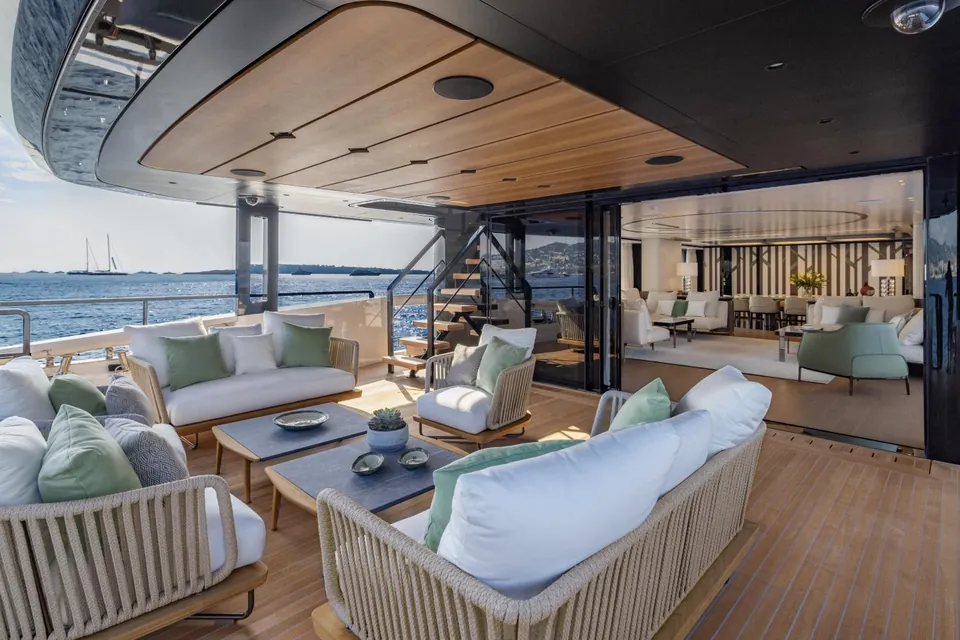 2027 Mangusta Oceano 39, photo 9