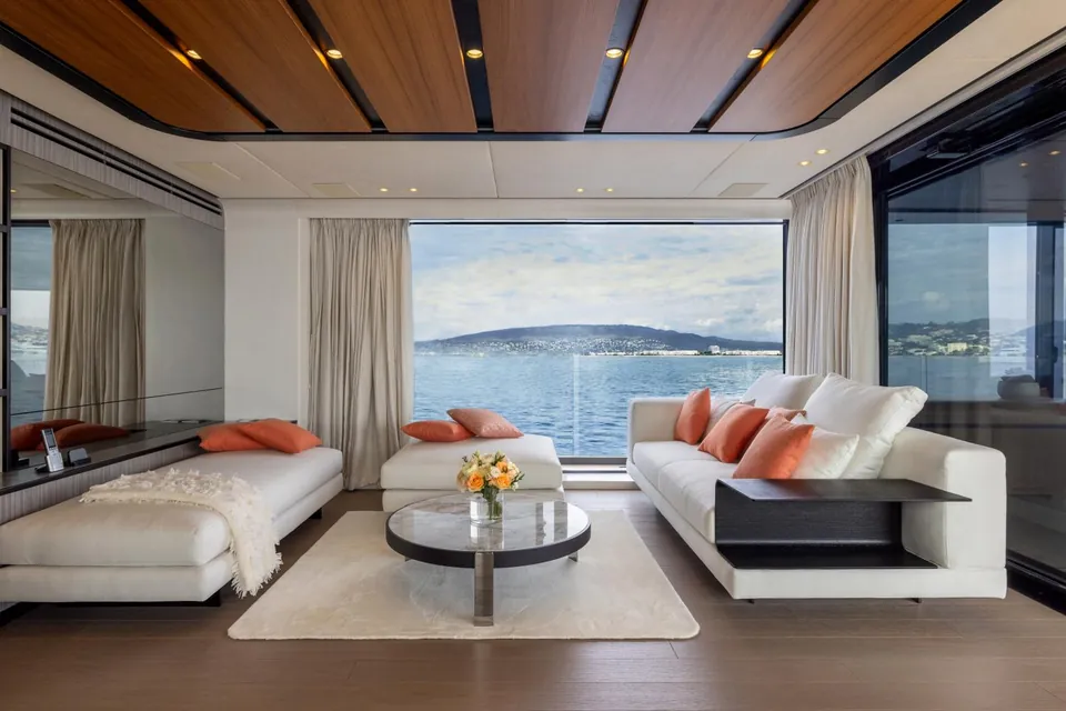 2027 Mangusta Oceano 39, photo 15