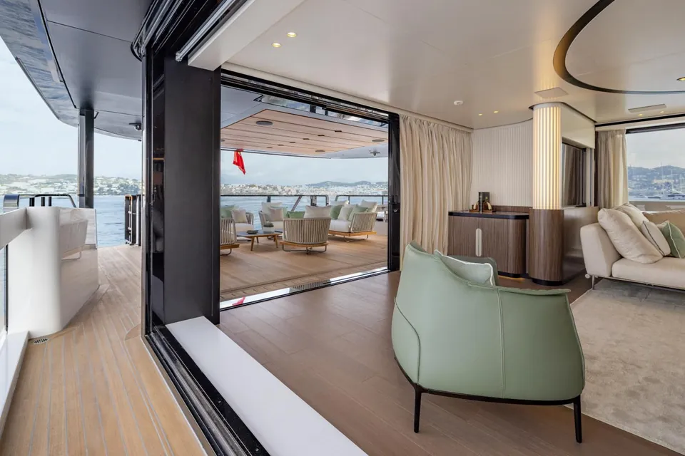 2027 Mangusta Oceano 39, photo 18