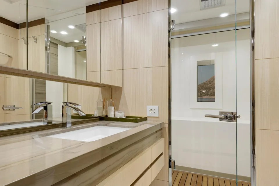 Bamboo, 2019 Benetti Fast 125, photo 22