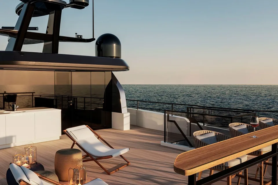 2028 Bering Yachts B120, photo 17