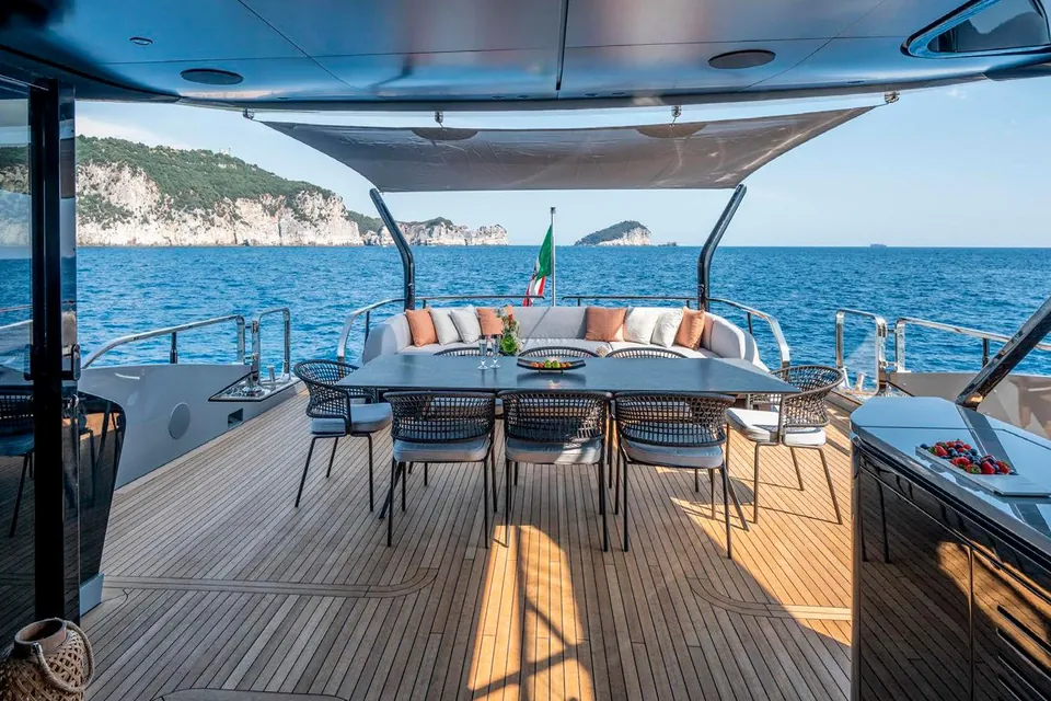 2027 Mangusta 104 REV, photo 22