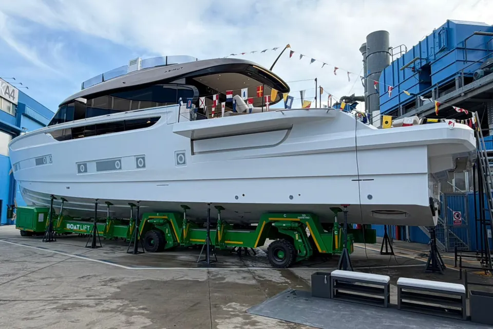 2026 Azimut Seadeck 9, photo 5