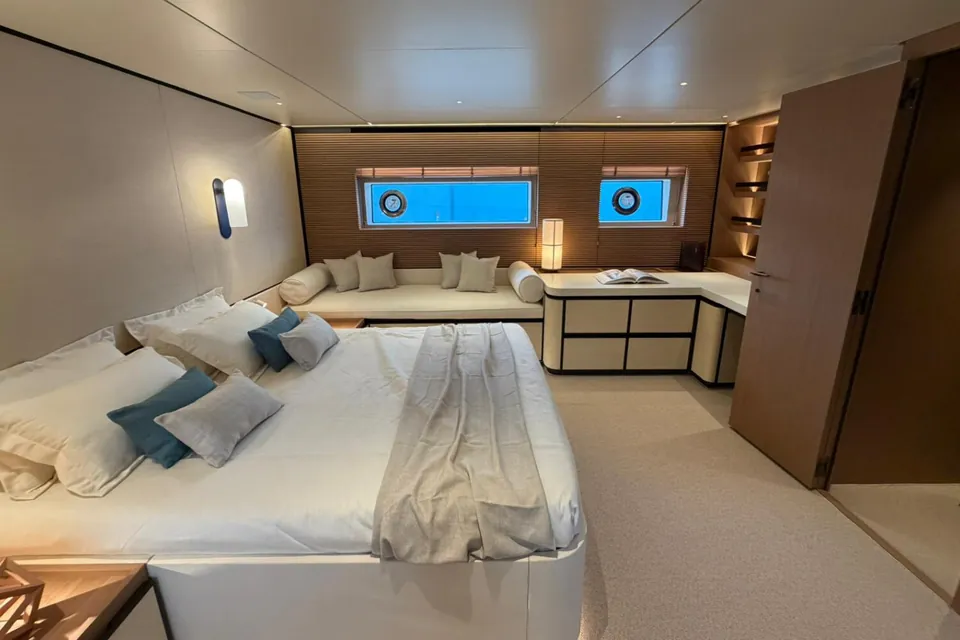 2026 Azimut Seadeck 9, photo 31