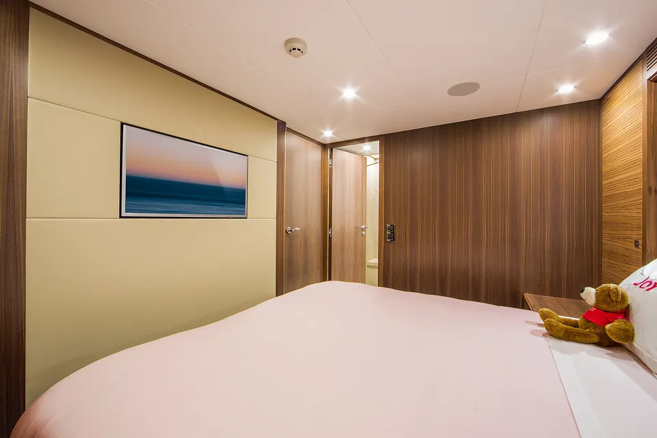2027 Van der Valk Flybridge 23 m, photo 2