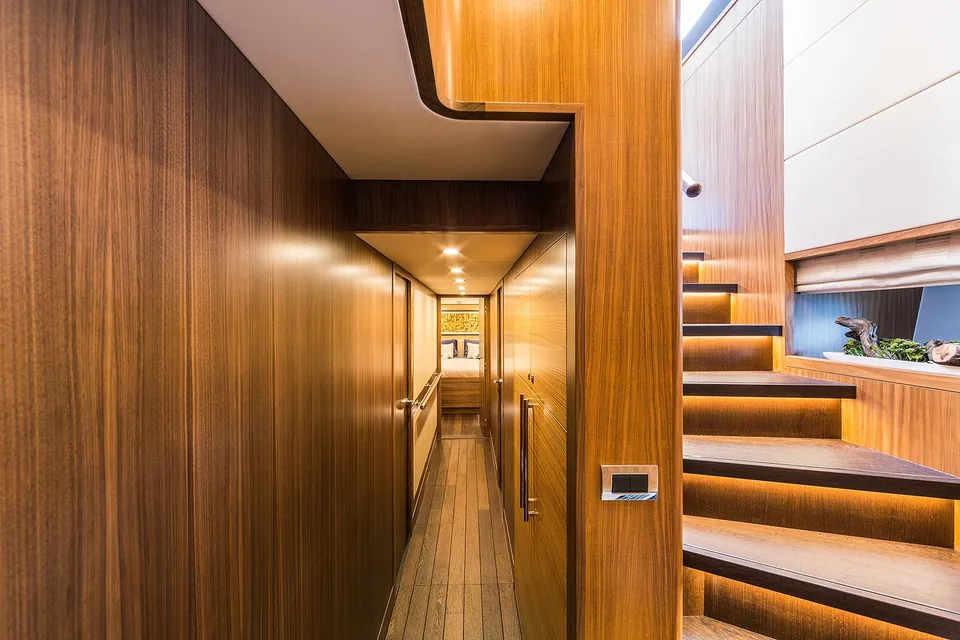 2027 Van der Valk Flybridge 23 m, photo 10