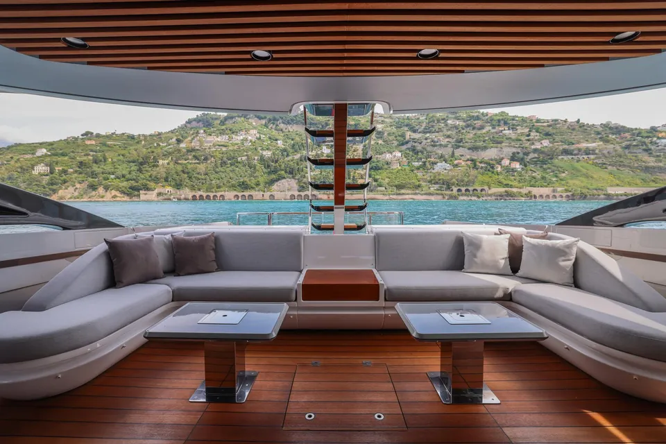 Yb, 2019 Azimut S10, photo 4