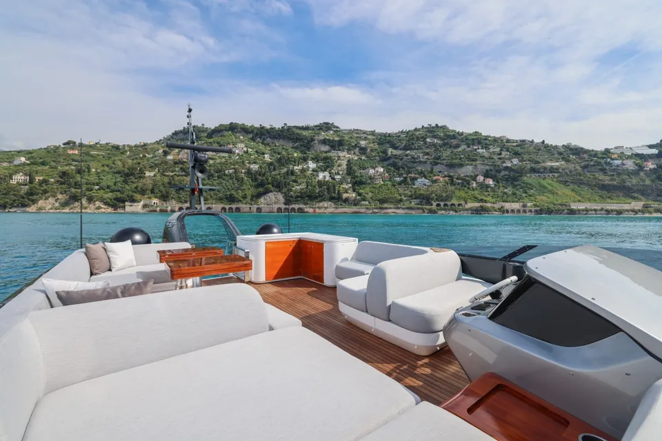 Yb, 2019 Azimut S10, photo 9