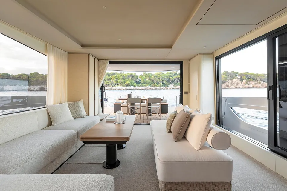 2026 Azimut Seadeck 7, photo 4