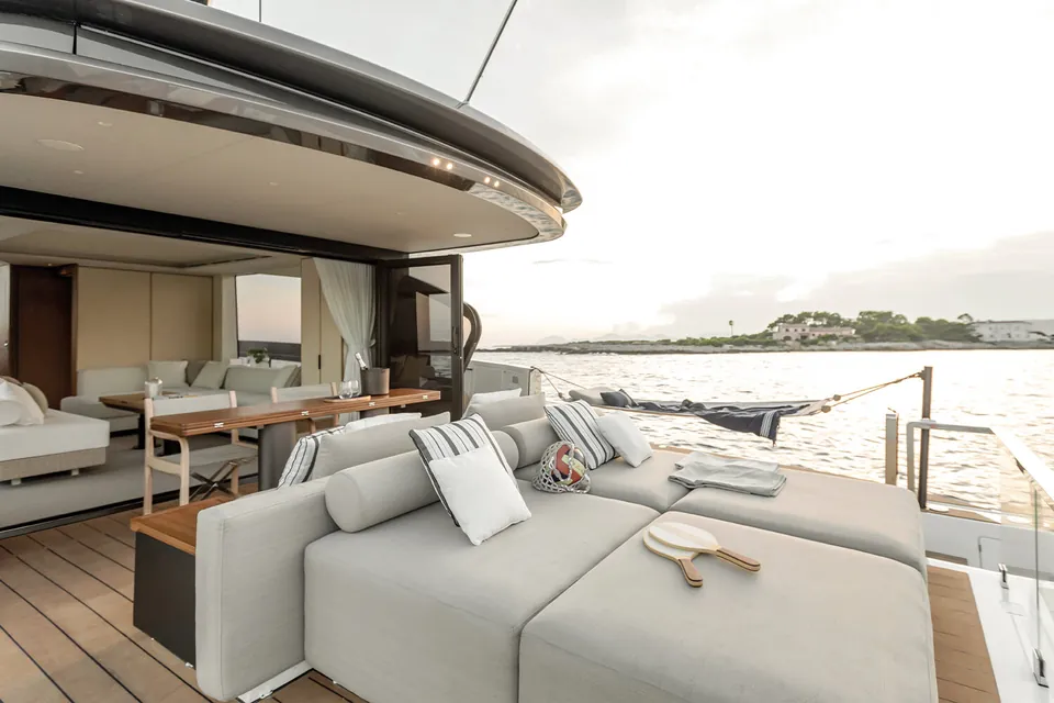 2026 Azimut Seadeck 7, photo 8