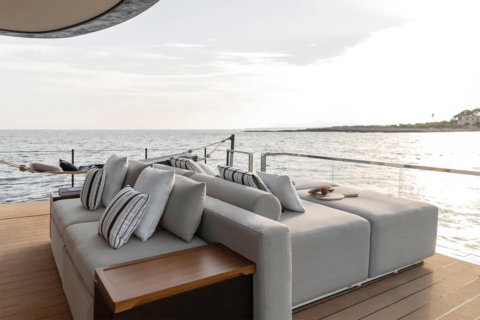 2026 Azimut Seadeck 7, photo 9