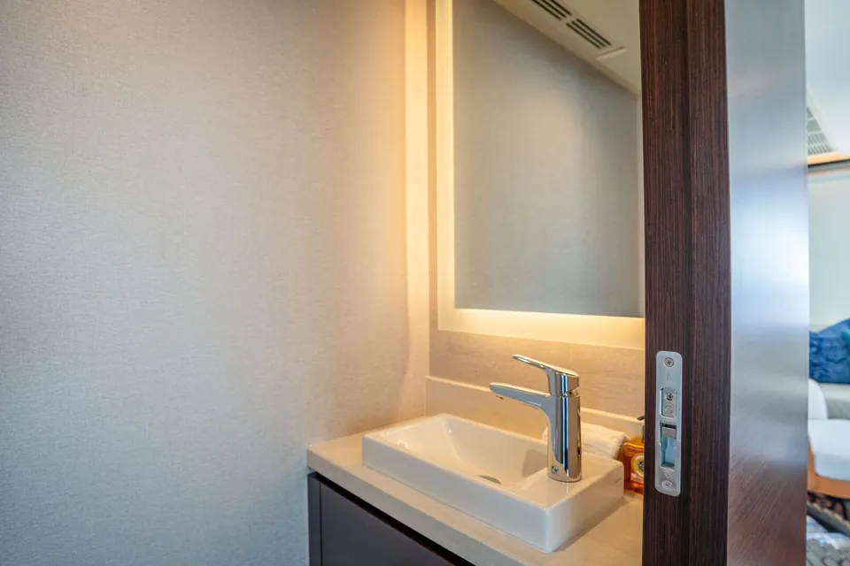 Cool Change, 2025 Ocean Alexander 32L, photo 12