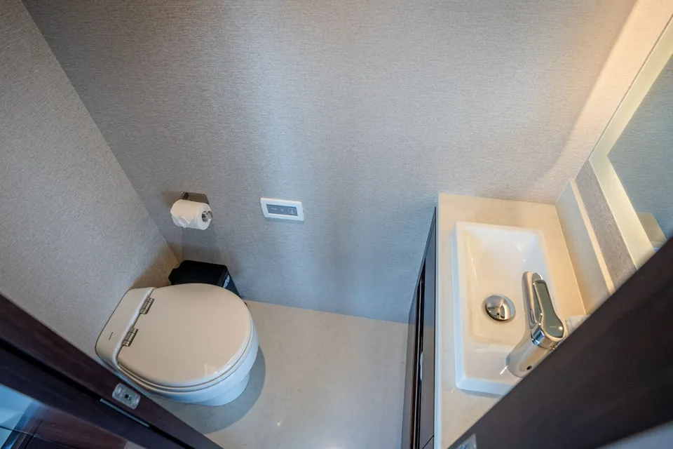 Cool Change, 2025 Ocean Alexander 32L, photo 18