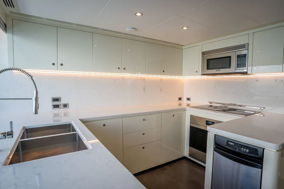Cool Change, 2025 Ocean Alexander 32L, photo 23