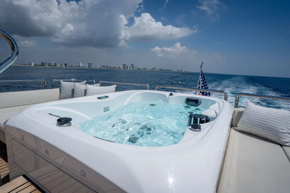 Cool Change, 2025 Ocean Alexander 32L, photo 42