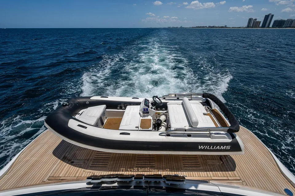 Splash, 2022 Princess X95, photo 27