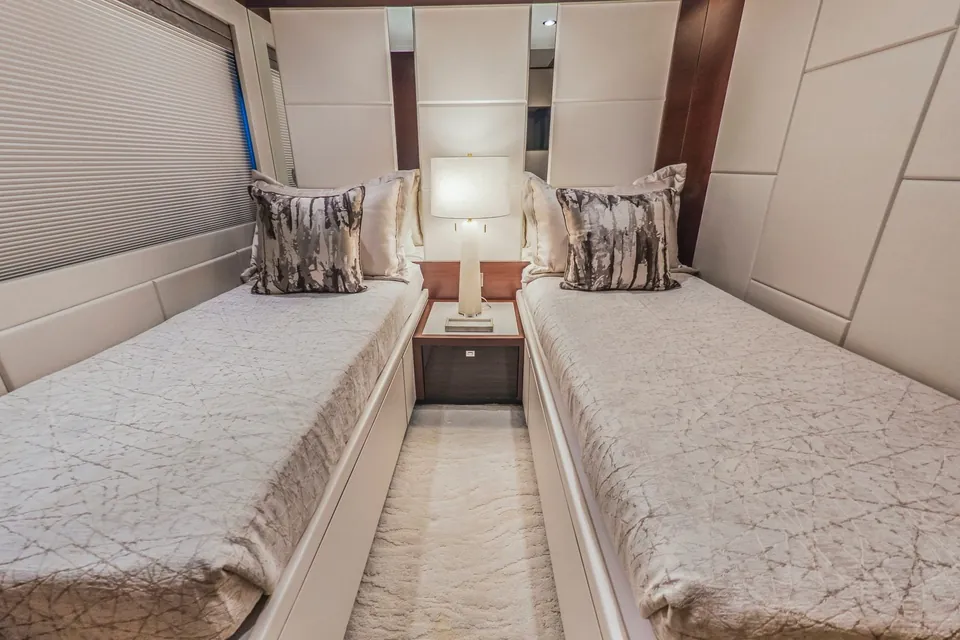 Lone Star, 2024 Ocean Alexander 28E, photo 34