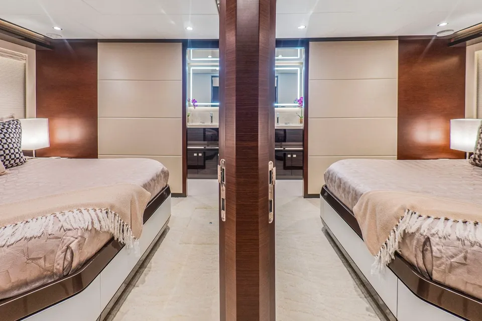 Lone Star, 2024 Ocean Alexander 28E, photo 38