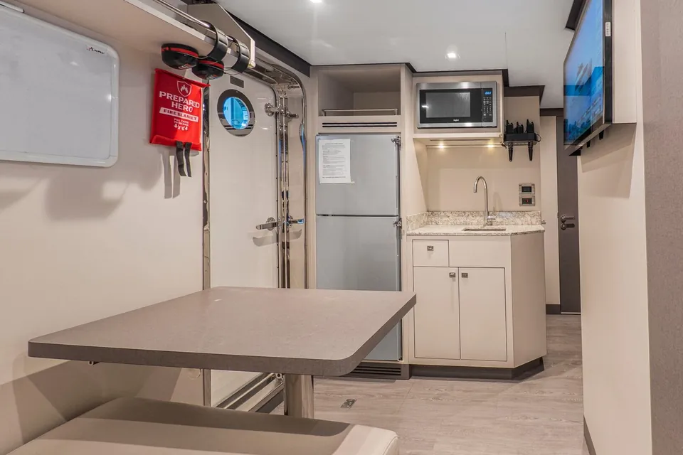 Lone Star, 2024 Ocean Alexander 28E, photo 53