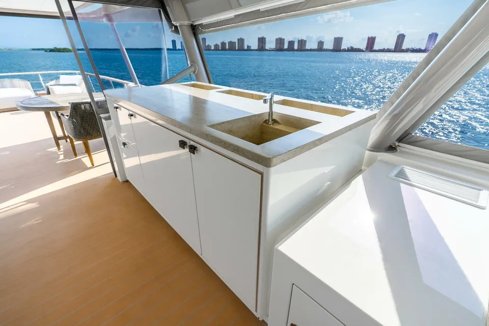 Lady Sadie, 2019 Van der Valk LeVen 90, photo 22