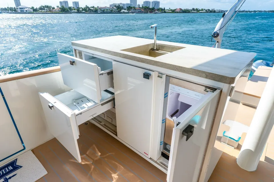 Lady Sadie, 2019 Van der Valk LeVen 90, photo 30