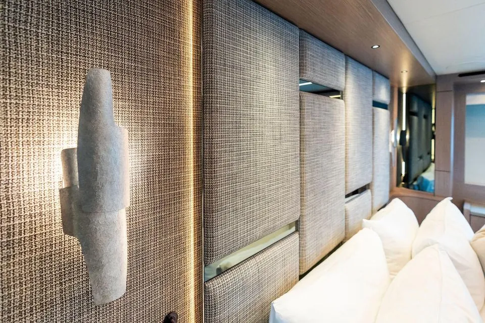 Dolce Far Niente, 2026 Sunseeker 88 Yacht, photo 14