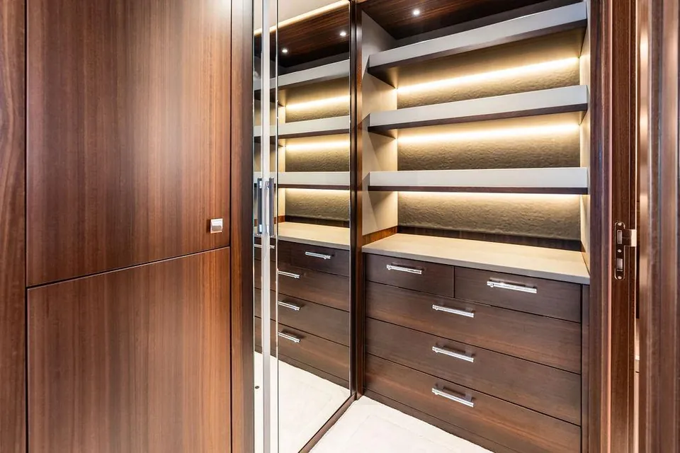 Dolce Far Niente, 2026 Sunseeker 88 Yacht, photo 15