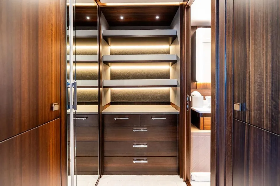 Dolce Far Niente, 2026 Sunseeker 88 Yacht, photo 16